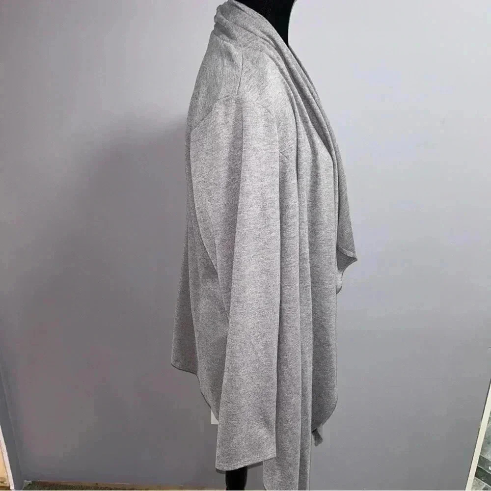 Torrid  Cardigan - Picture 2 of 5